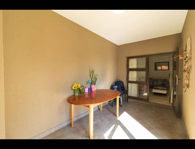 2 BEDROOM HOUSE FOR SALE IN NORTON PARK